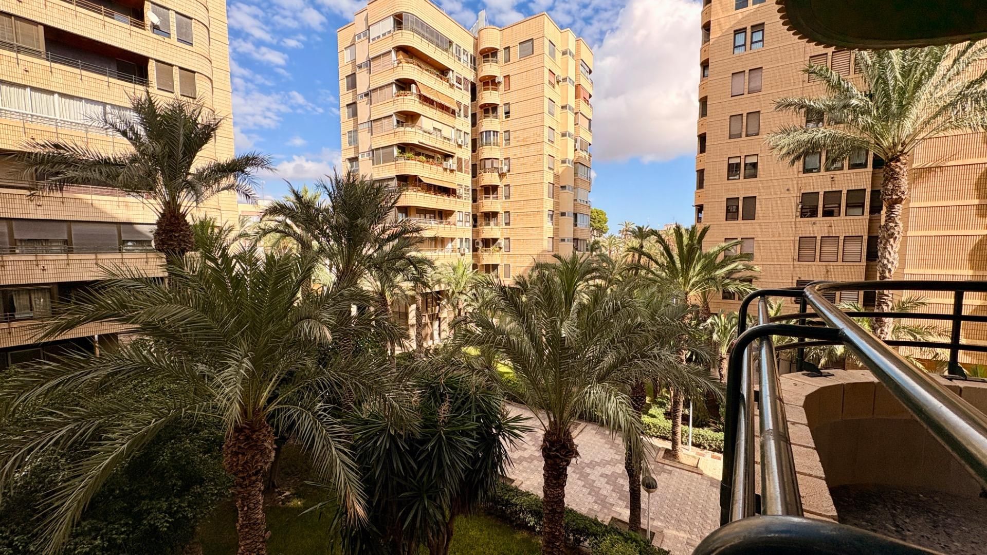 Wohnung zum verkauf in Calle EUGENIO D'ORS, Centro, Elche ciudad
