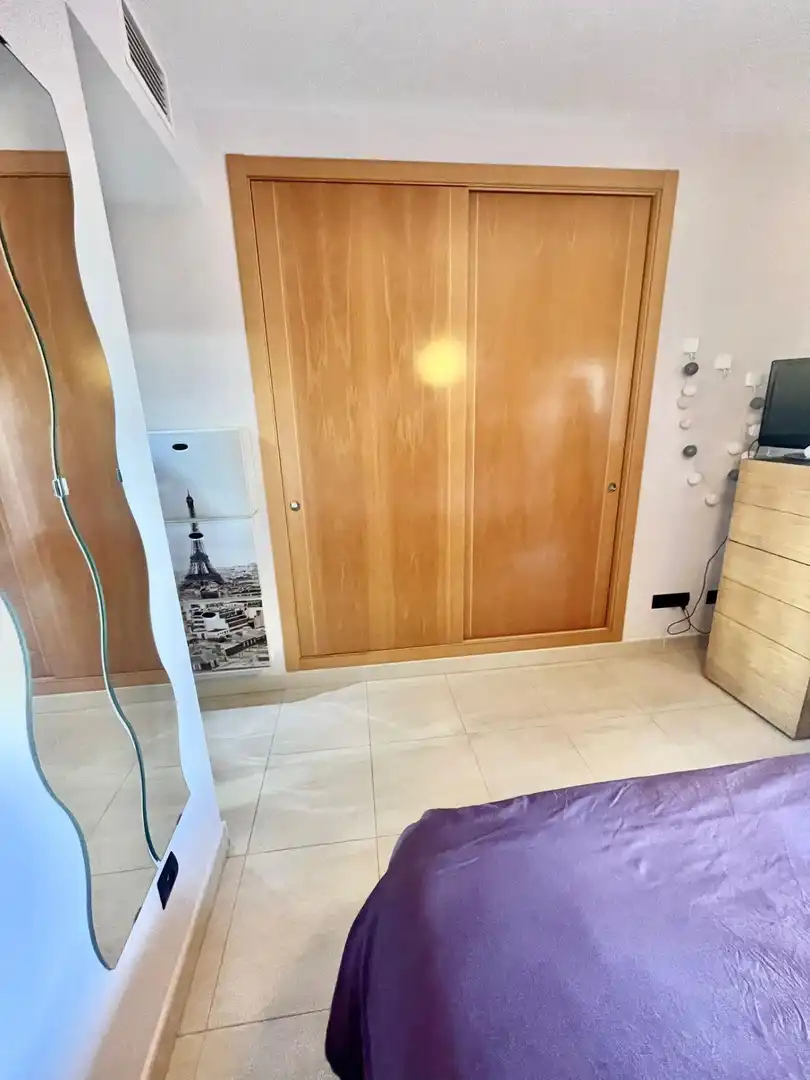 Habitación de Planta baja en venta en Almería con Aire acondicionado, Jardín privado y Terraza
