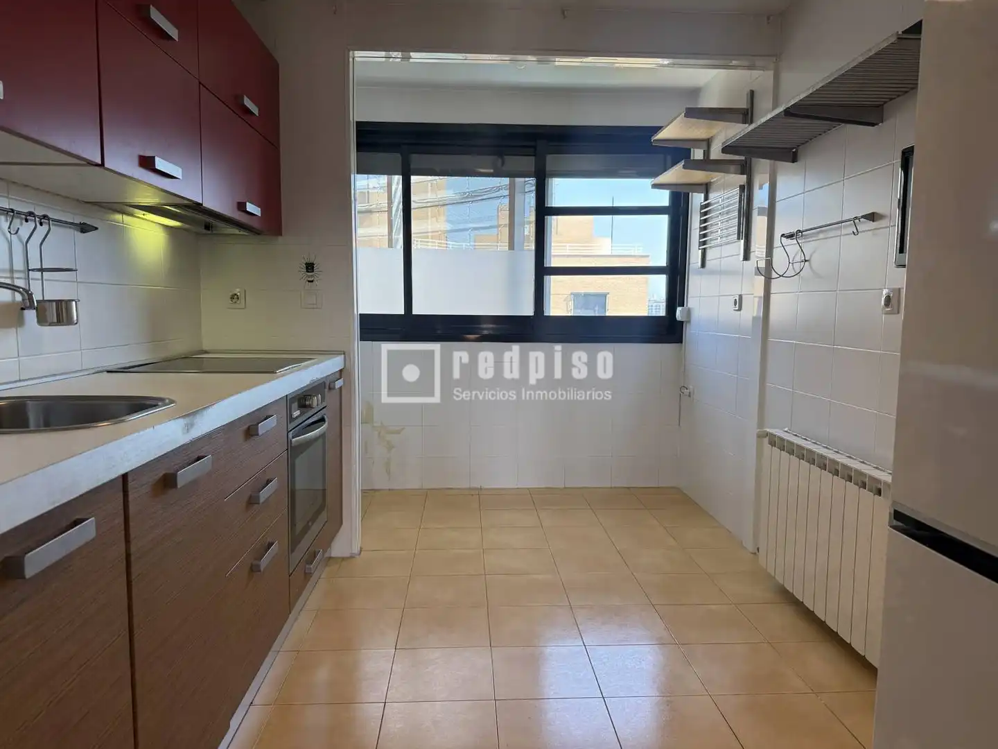 Cocina de Ático de alquiler en Madrid con Aire acondicionado, Calefacción y Jardín privado