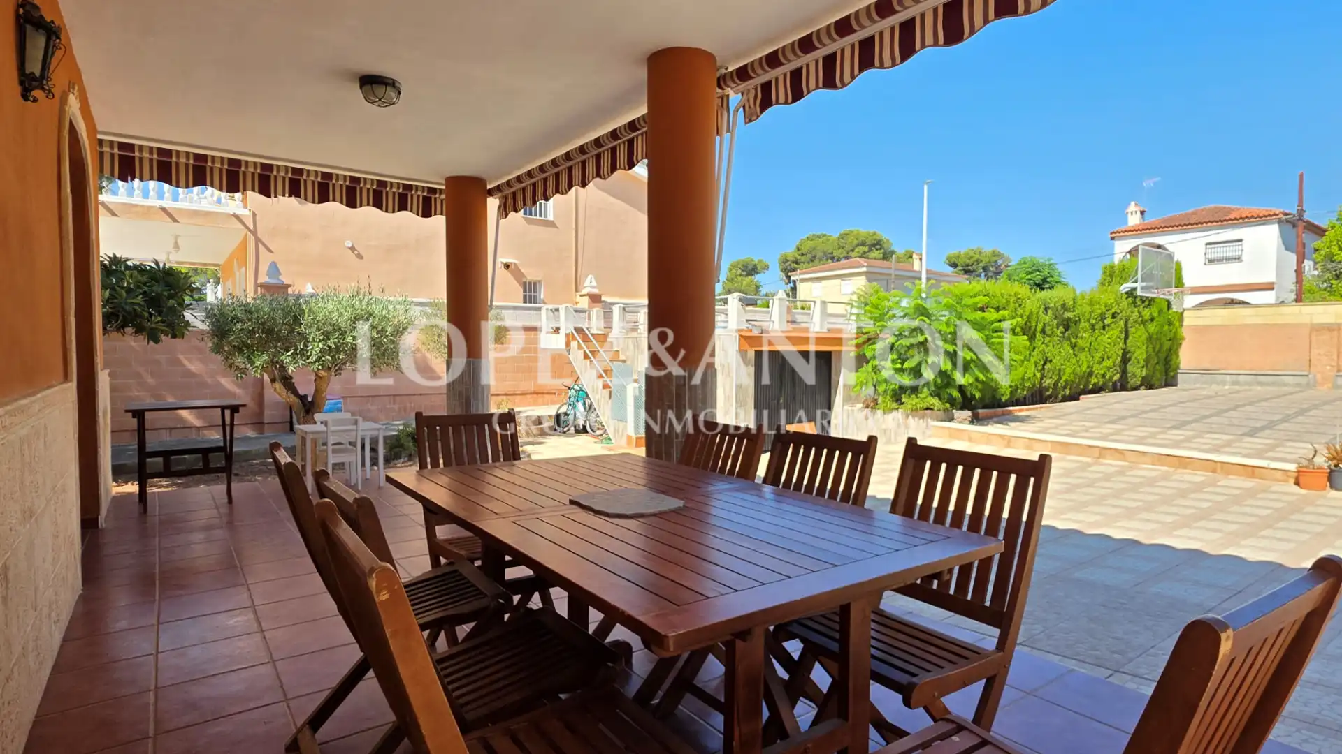 Terrassa de Casa o xalet en venda en L'Eliana amb Aire condicionat, Calefacció i Jardí privat