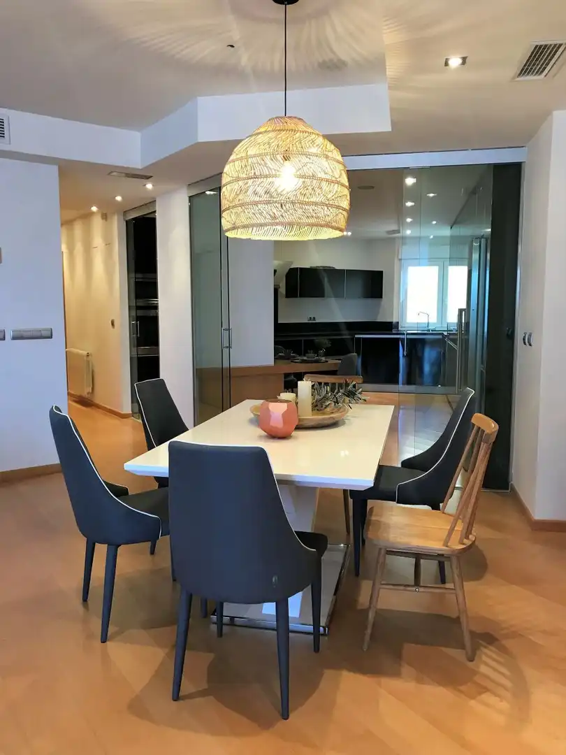 Menjador de Apartament de lloguer en Alicante / Alacant amb Aire condicionat, Calefacció i Parquet