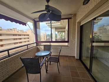 Mini appartamento con piscina in affitto a L'Albir