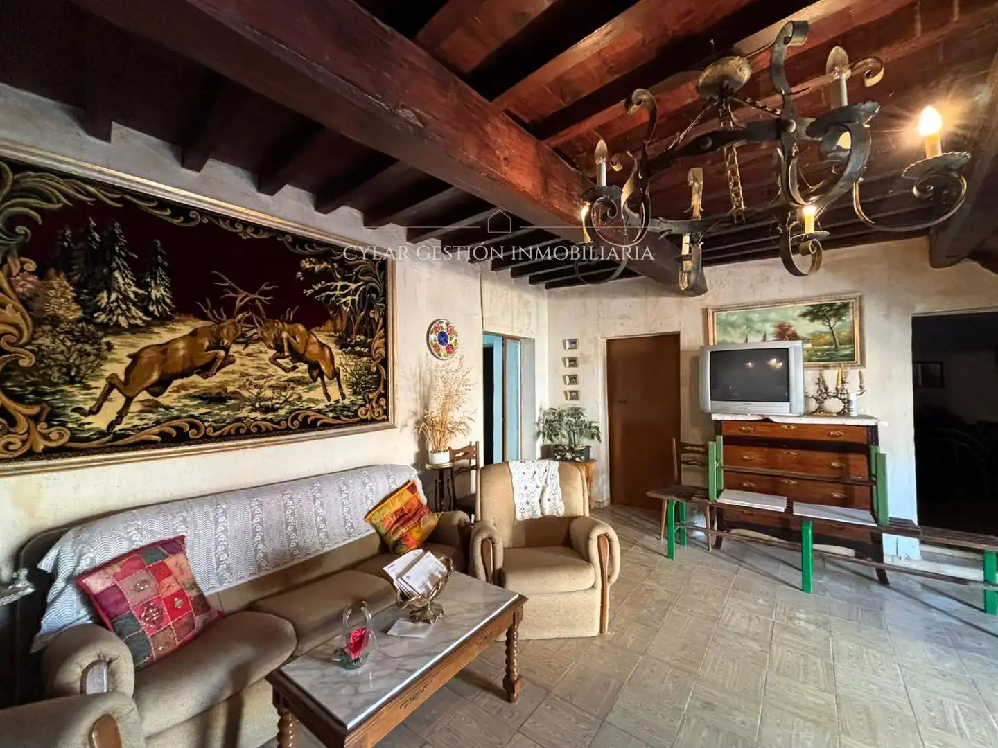 Sala de estar de Casa o chalet en venta en Monterrubio de Armuña con Terraza, Trastero y Piscina
