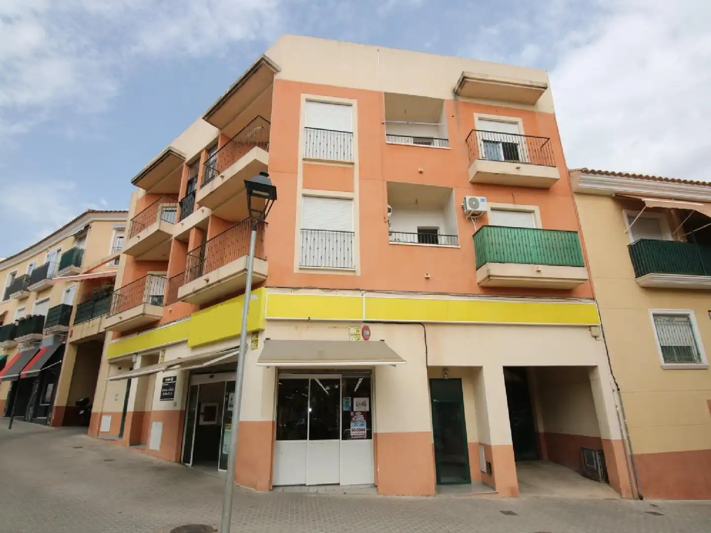 Locale commerciale in vendita a Aspe Centro