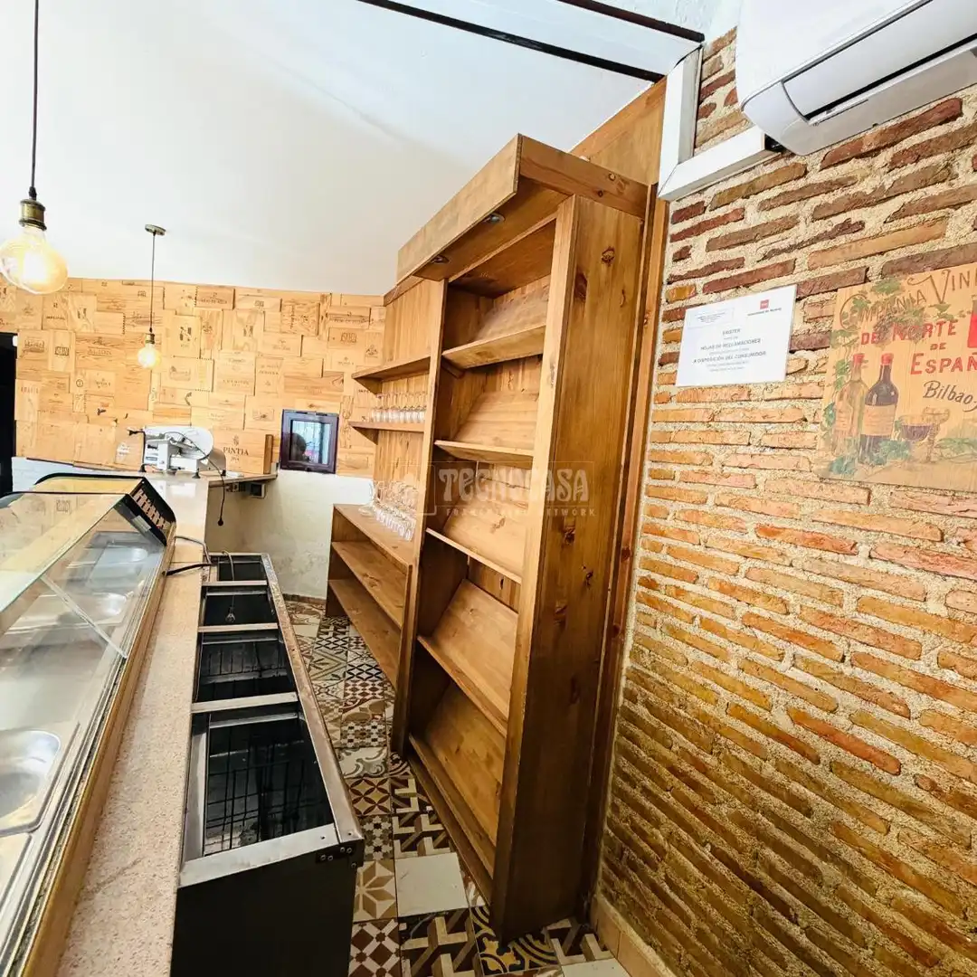 Commercial properties for sale in Villaconejos  with Air Conditioner
