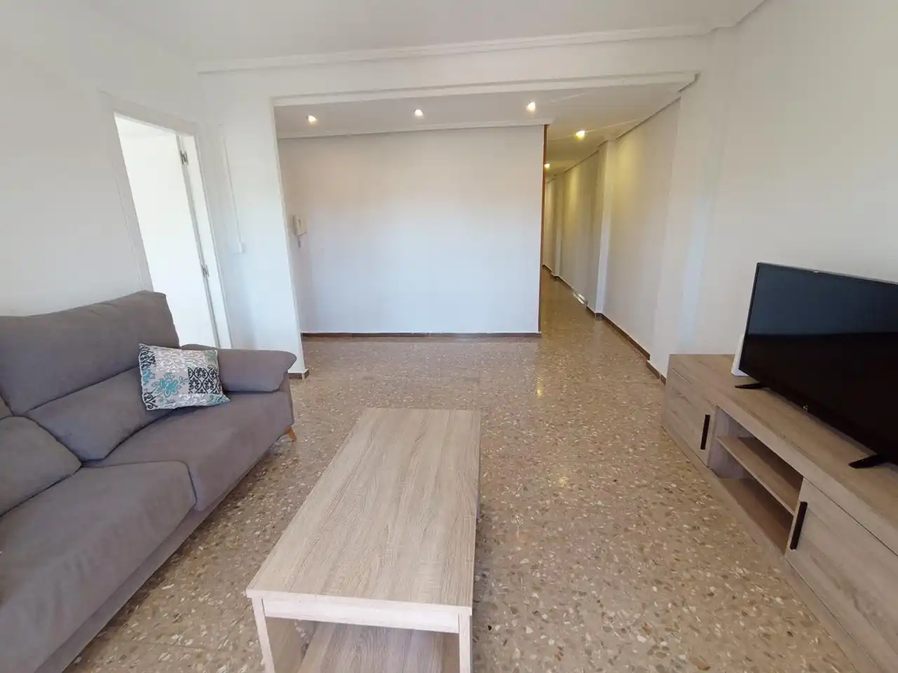 Piso de alquiler en Dels Sants Just I Pastor, L'Illa Perduda