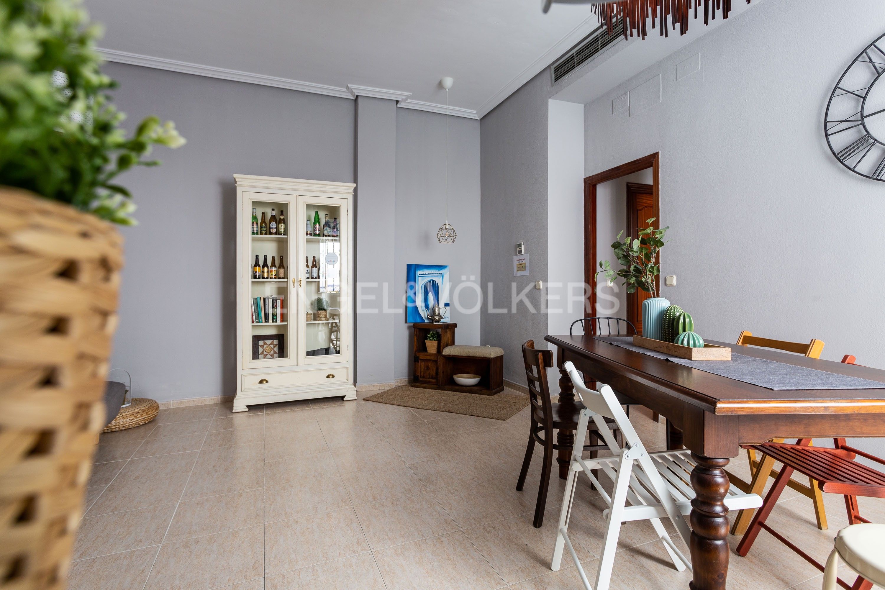 Menjador de Apartament de lloguer en  Sevilla Capital amb Aire condicionat, Calefacció i Moblat