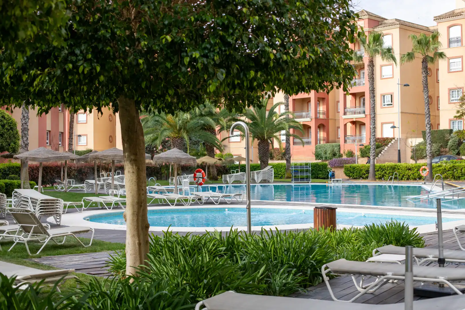 Swimming pool of Apartments for rent in Islantilla  with Air Conditioner, Heating and Terrace