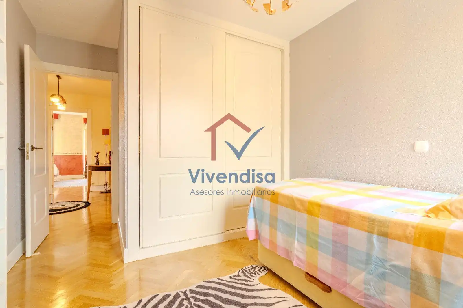 Habitación de Casa adosada en venta en Cabanillas del Campo con Terraza y Piscina