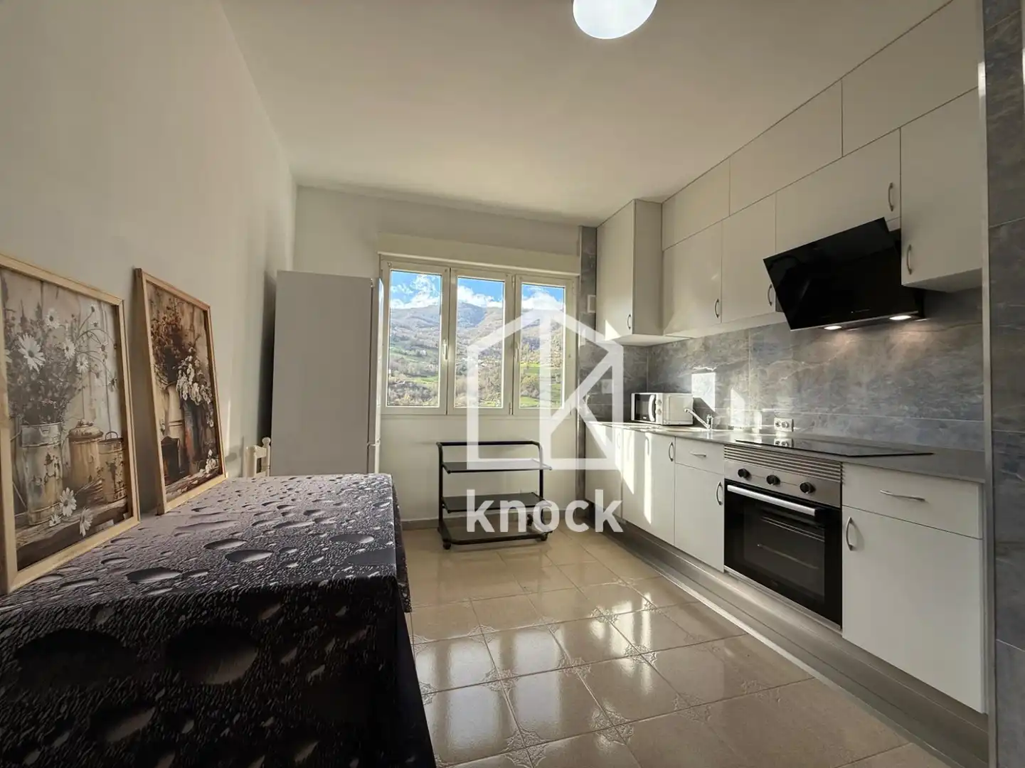 Kitchen of Flat for sale in Aller  with Storage room