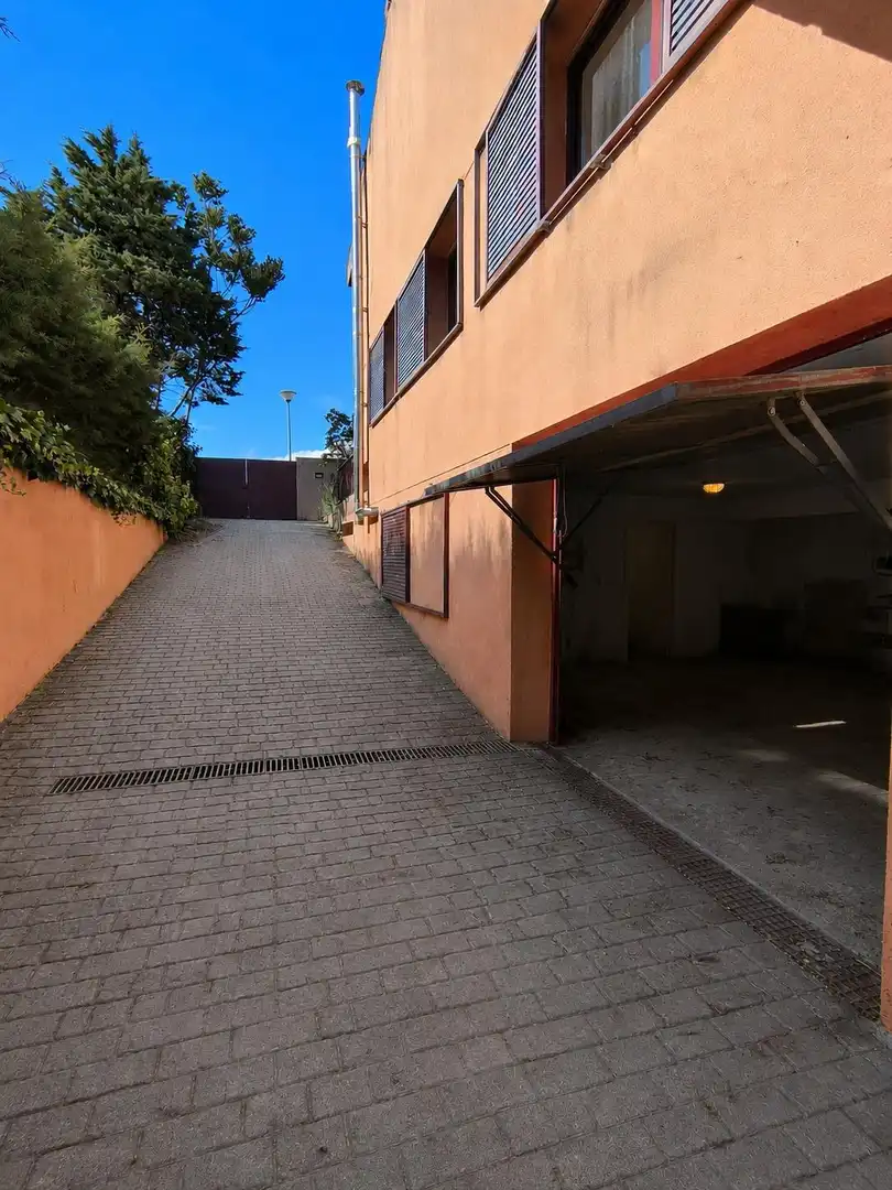 Aparcament de Casa o xalet de lloguer amb opció a compra en Torremocha de Jarama amb Calefacció, Jardí privat i Traster