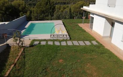 Piscina de Casa o xalet en venda en Borriol amb Aire condicionat, Jardí privat i Terrassa