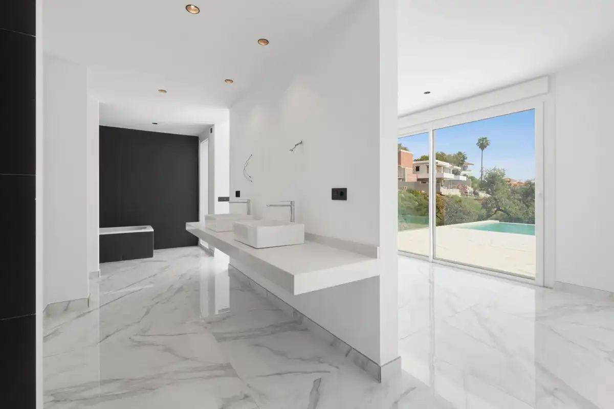 Bathroom of Houses for sale in Ojén  with Air Conditioner, Private garden and Terrace