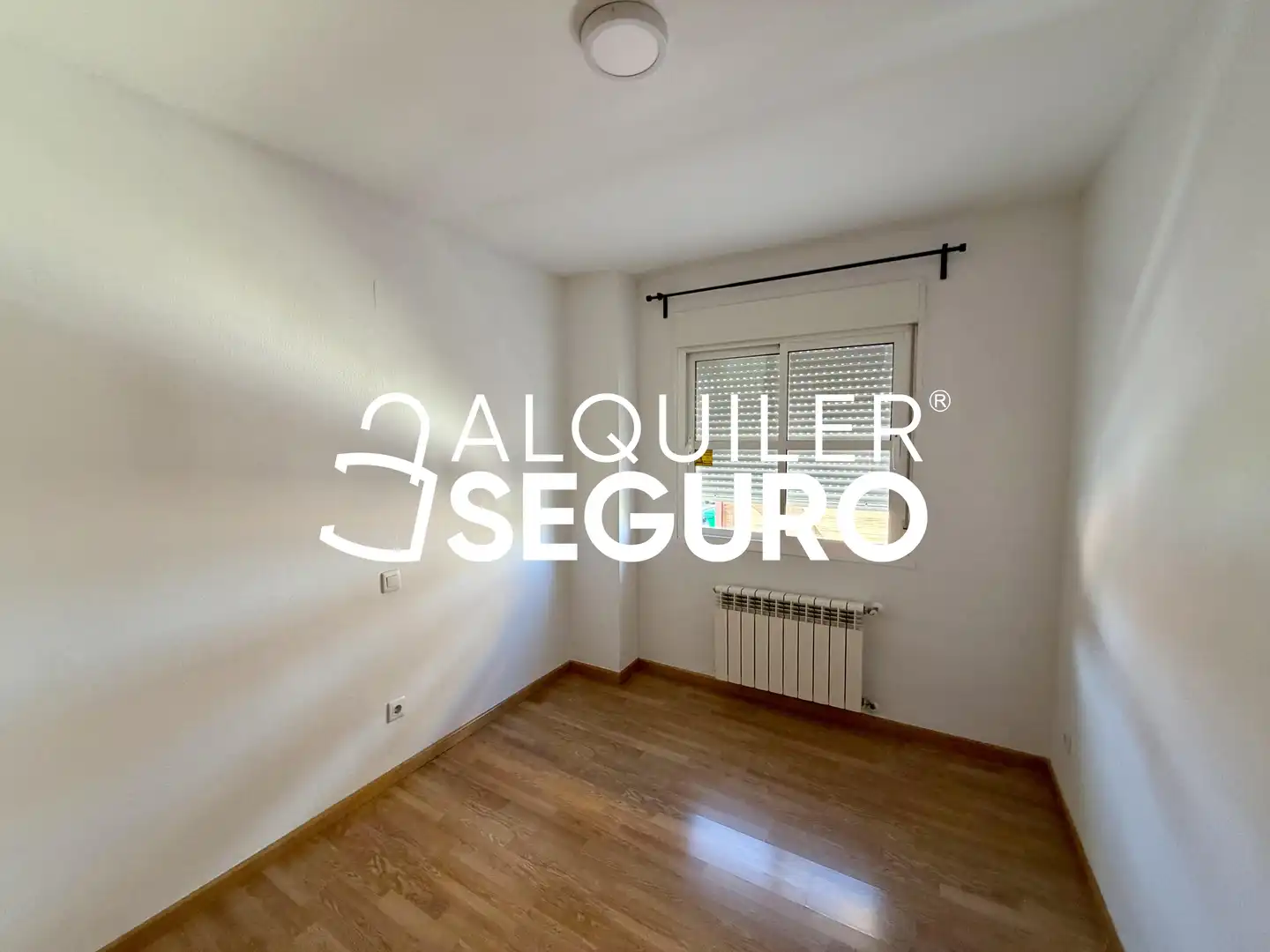 Habitación de Piso de alquiler en Valdemoro con Aire acondicionado, Calefacción y Piscina