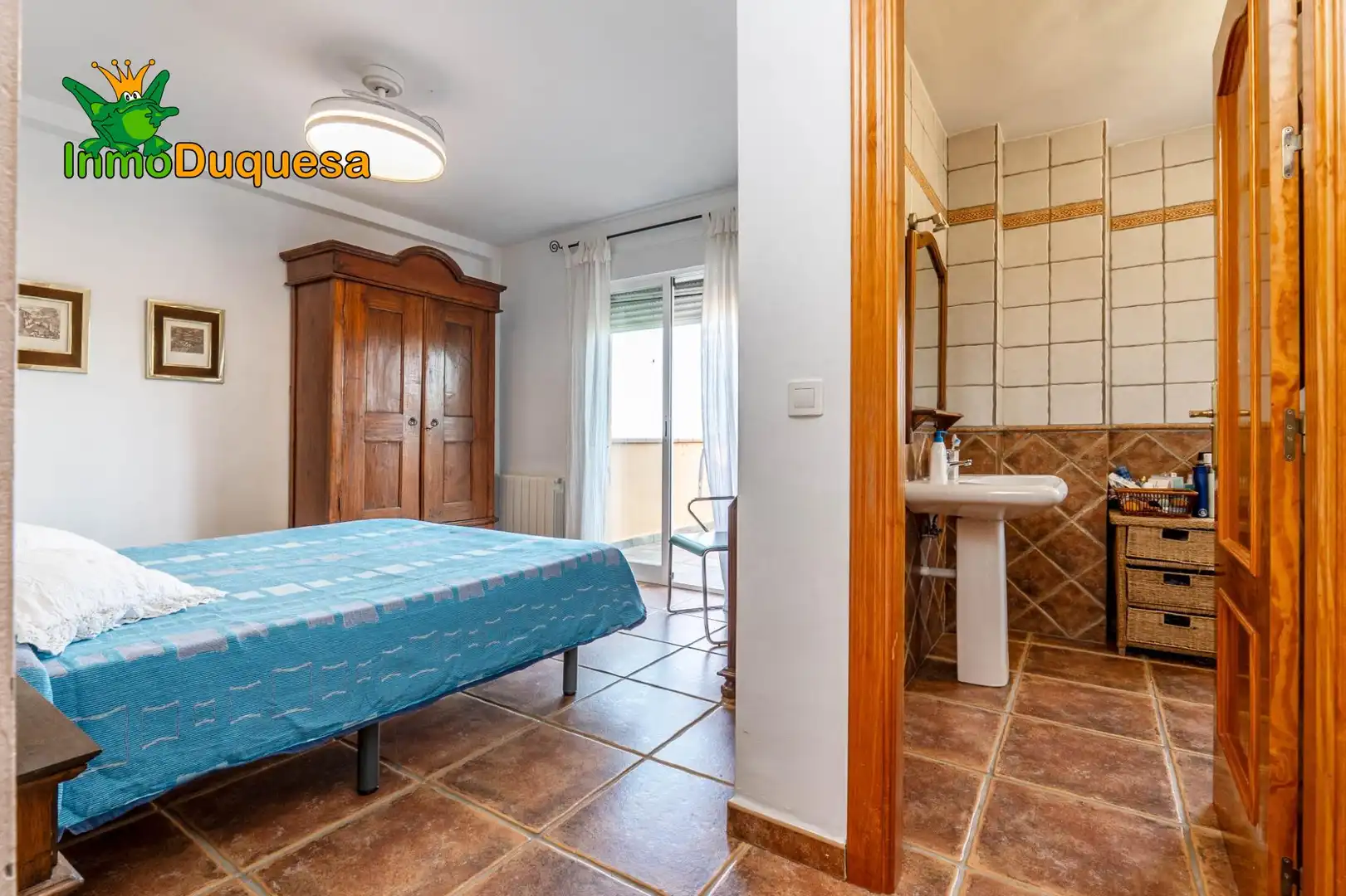 Dormitori de Casa o xalet en venda en La Zubia amb Calefacció, Jardí privat i Terrassa