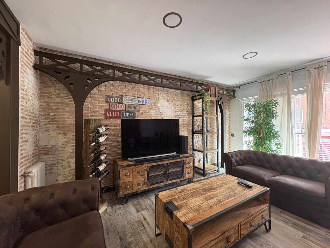 Sala de estar de Piso de alquiler en  Madrid Capital con Aire acondicionado, Calefacción y Terraza