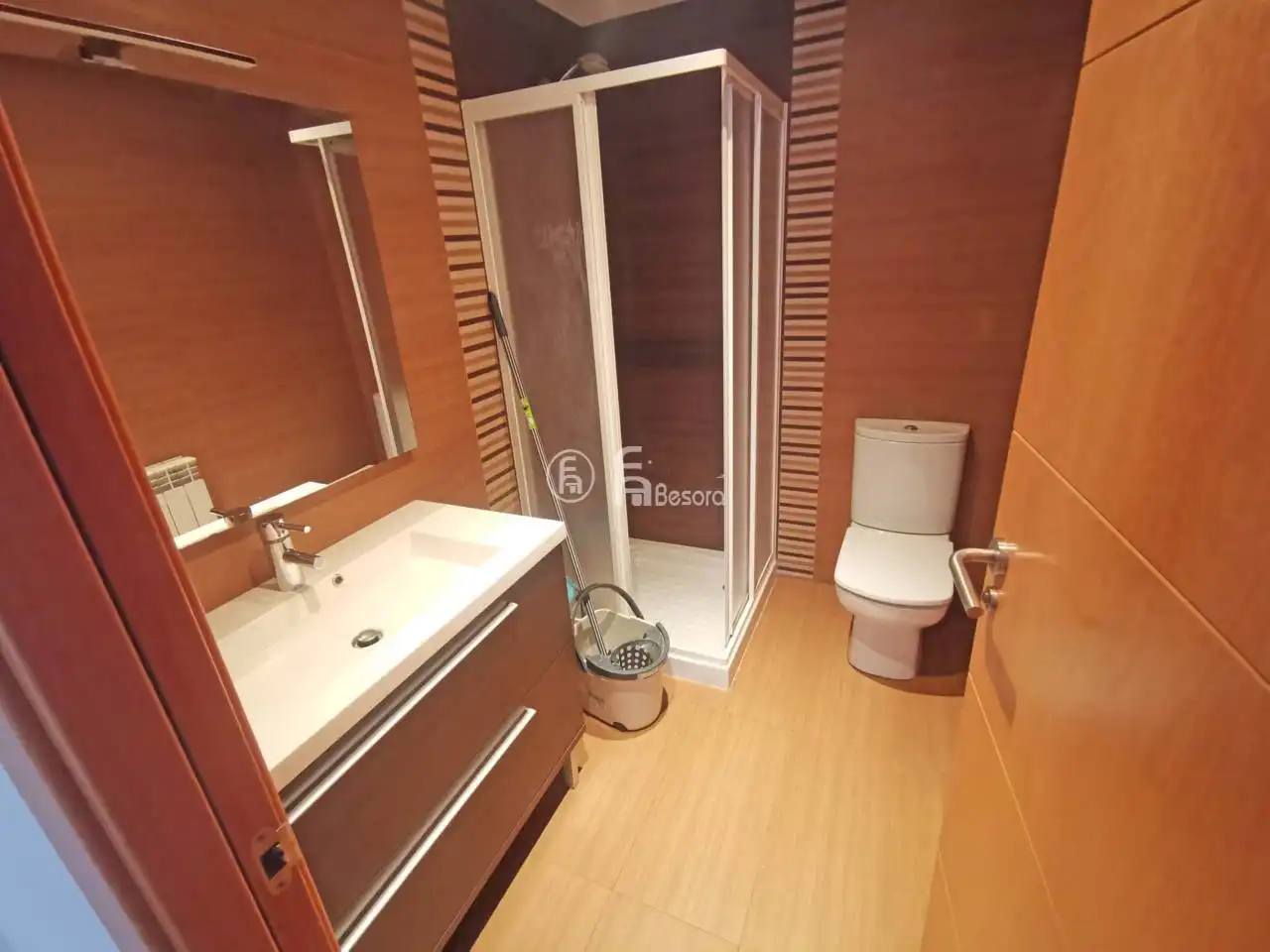 Bathroom of Flat for rent in Lleida  with Air Conditioner, Heating and Parquet flooring