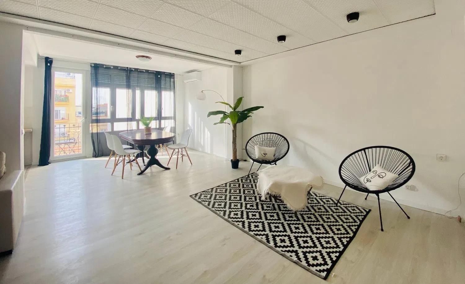 Sala de estar de Piso de alquiler en Paterna con Aire acondicionado, Calefacción y Parquet