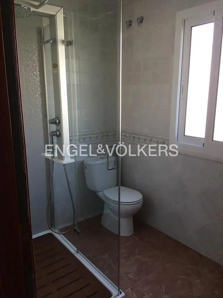 Baño de Casa o chalet en venta en Sant Cugat Sesgarrigues con Aire acondicionado, Calefacción y Trastero