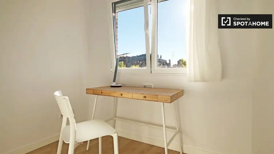 Room in Colina