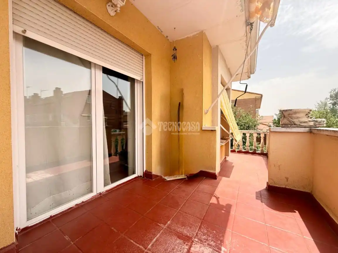 Casa aparellada en venda a Alovera, imagen 19