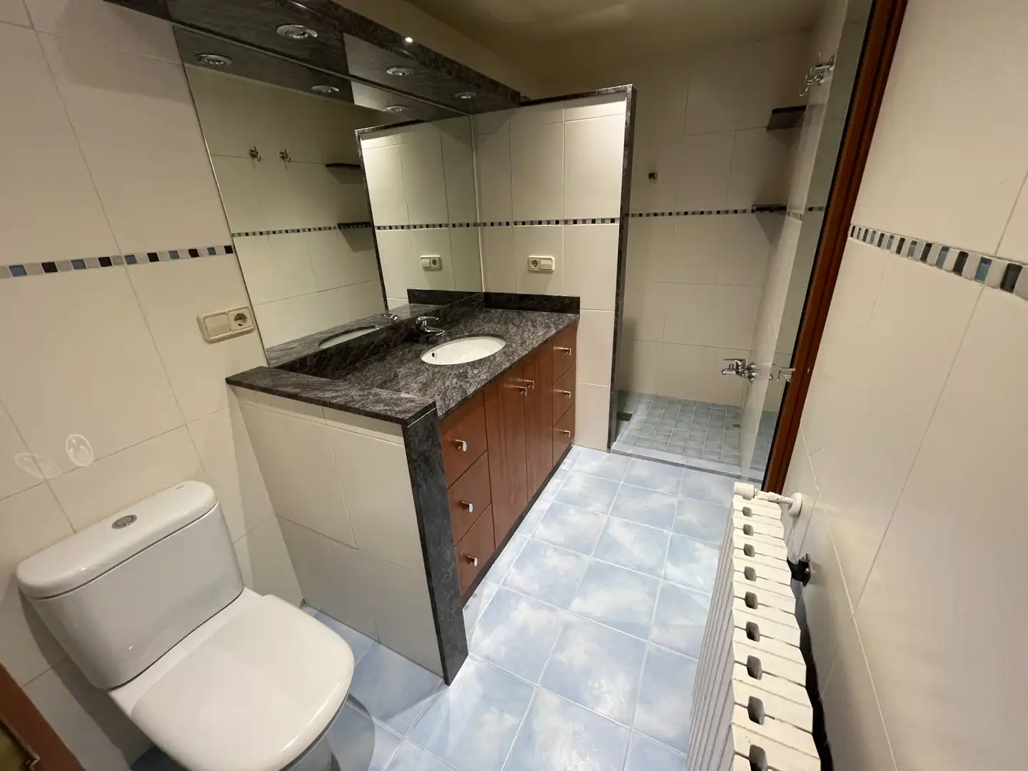 Baño de Casa o chalet en venta en Cassà de la Selva con Calefacción, Jardín privado y Terraza