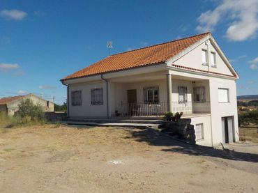 Chalet con jardín en venta en Poligono 15