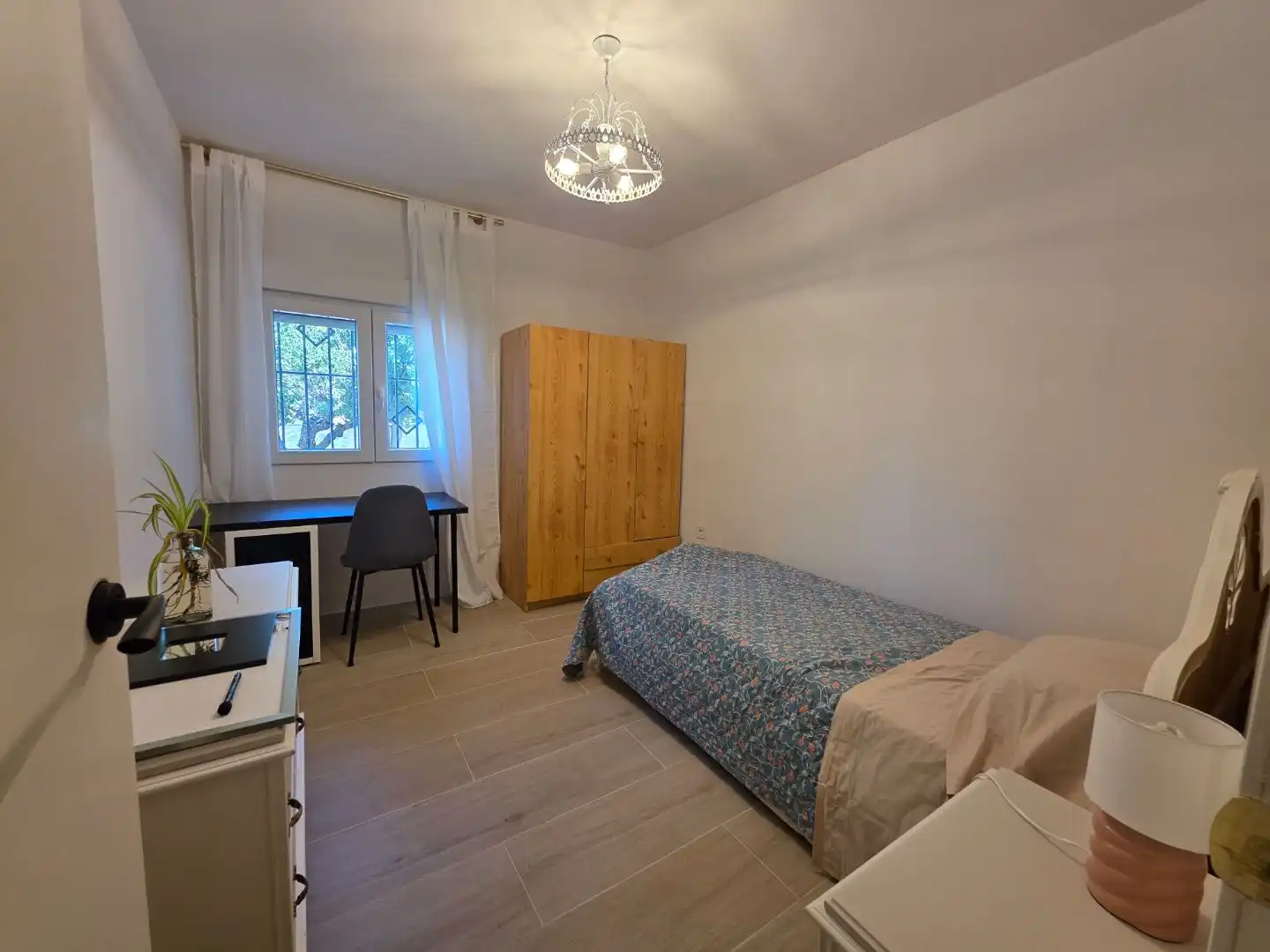 Schlafzimmer von Wohnung zur Miete in Nuevo Baztán mit Klimaanlage, Terrasse und Möbliert