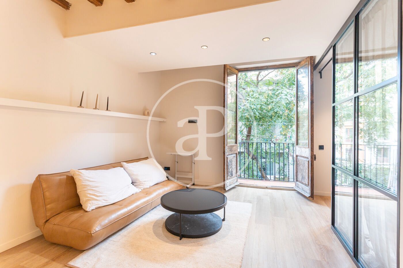 Exterior view of Flat to rent in  Barcelona Capital  with Air Conditioner, Heating and Furnished