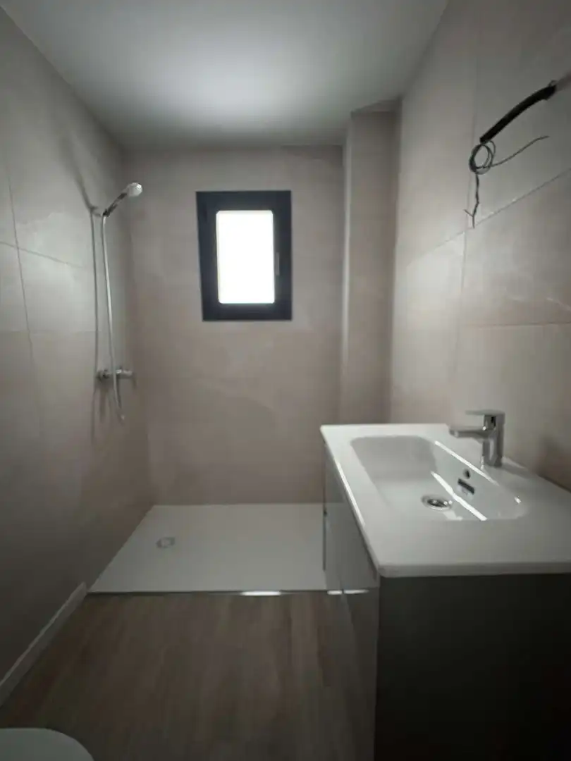 Bany de Apartament en venda en Málaga amb Parquet, Terrassa i Piscina