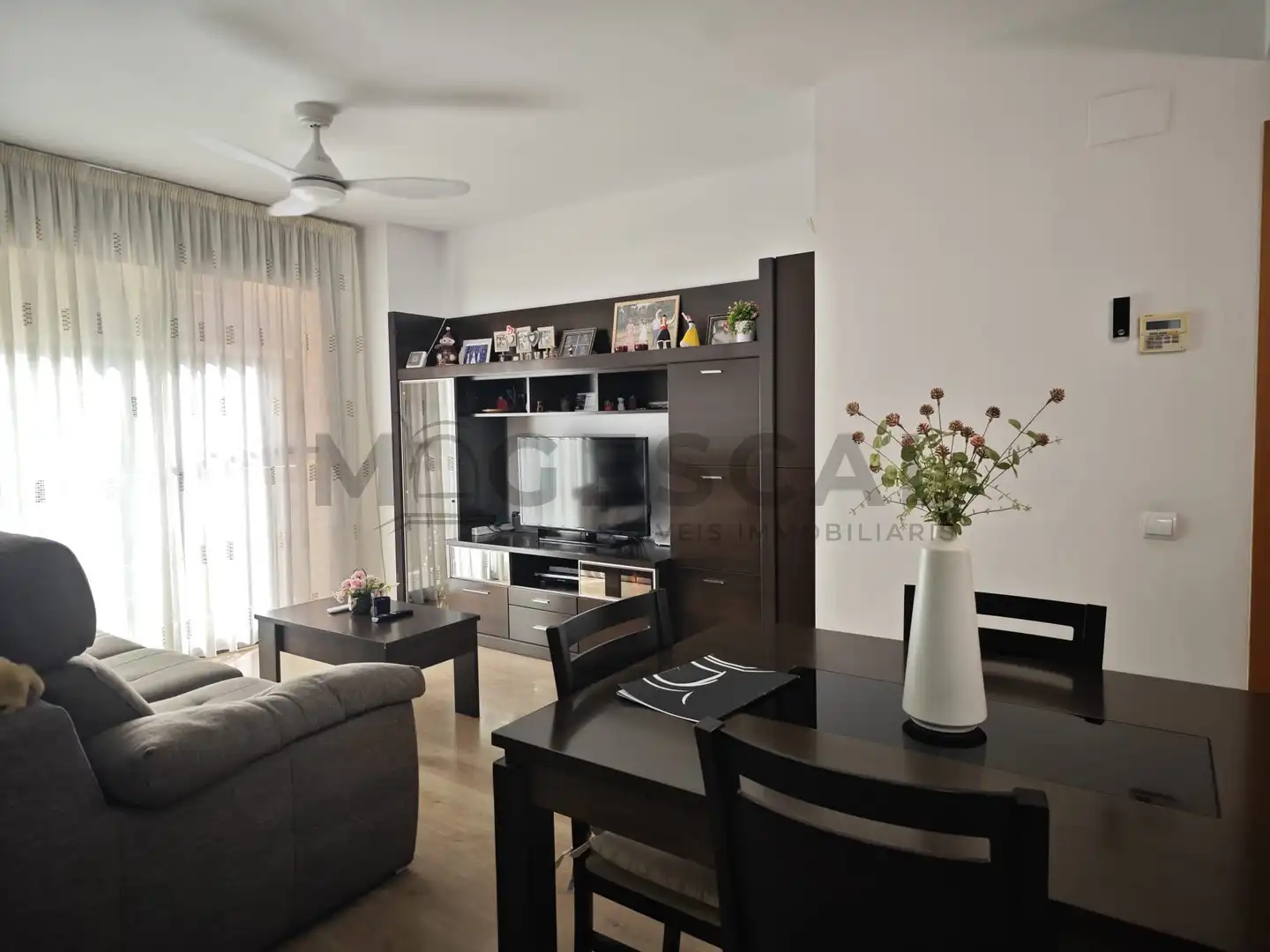 Living room of Flat for sale in Montcada i Reixac  with Air Conditioner, Heating and Furnished