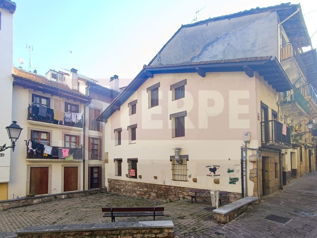 Casa o xalet en venda a Elizako Kalea, Erialdea / Centro