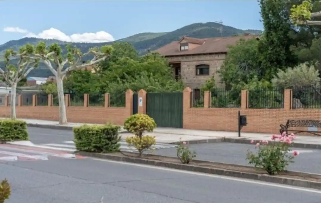 Haus oder Chalet zum Verkauf in Paseo de Recoletos, 32, El Tiemblo