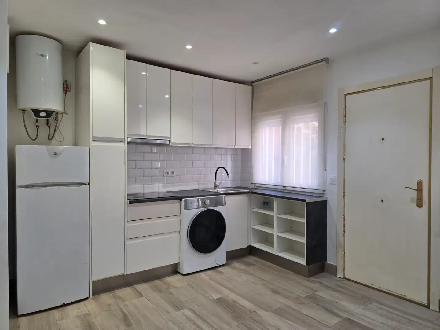 Küche von Wohnung zum Verkauf in Madrid