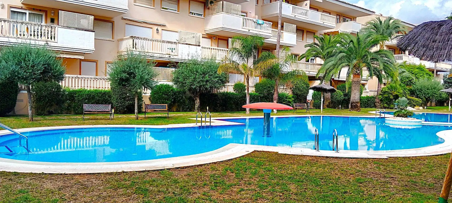 Piscina de Apartament en venda en Montañar - El Arenal
