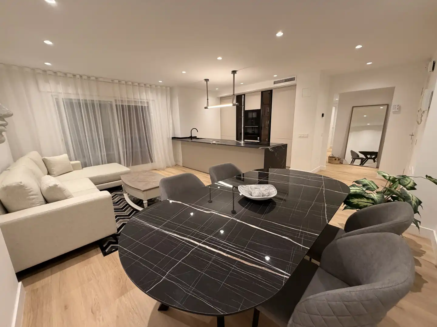 Apartament amb piscina en venda a Nueva Andalucía, imagen 5