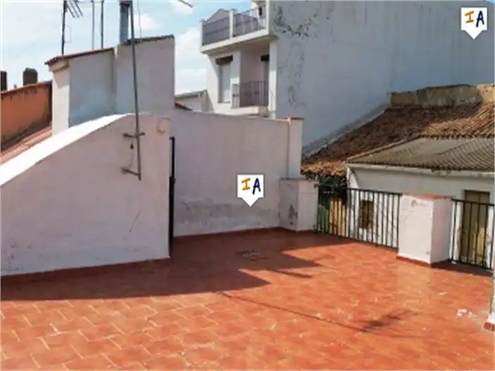 Vista exterior de Casa adosada en venda en Agrón amb Terrassa
