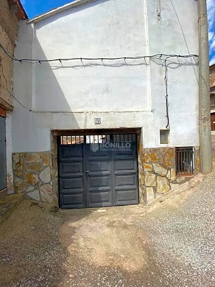 Finca rústica en venda a Calle Iglesia, Perales del Alfambra