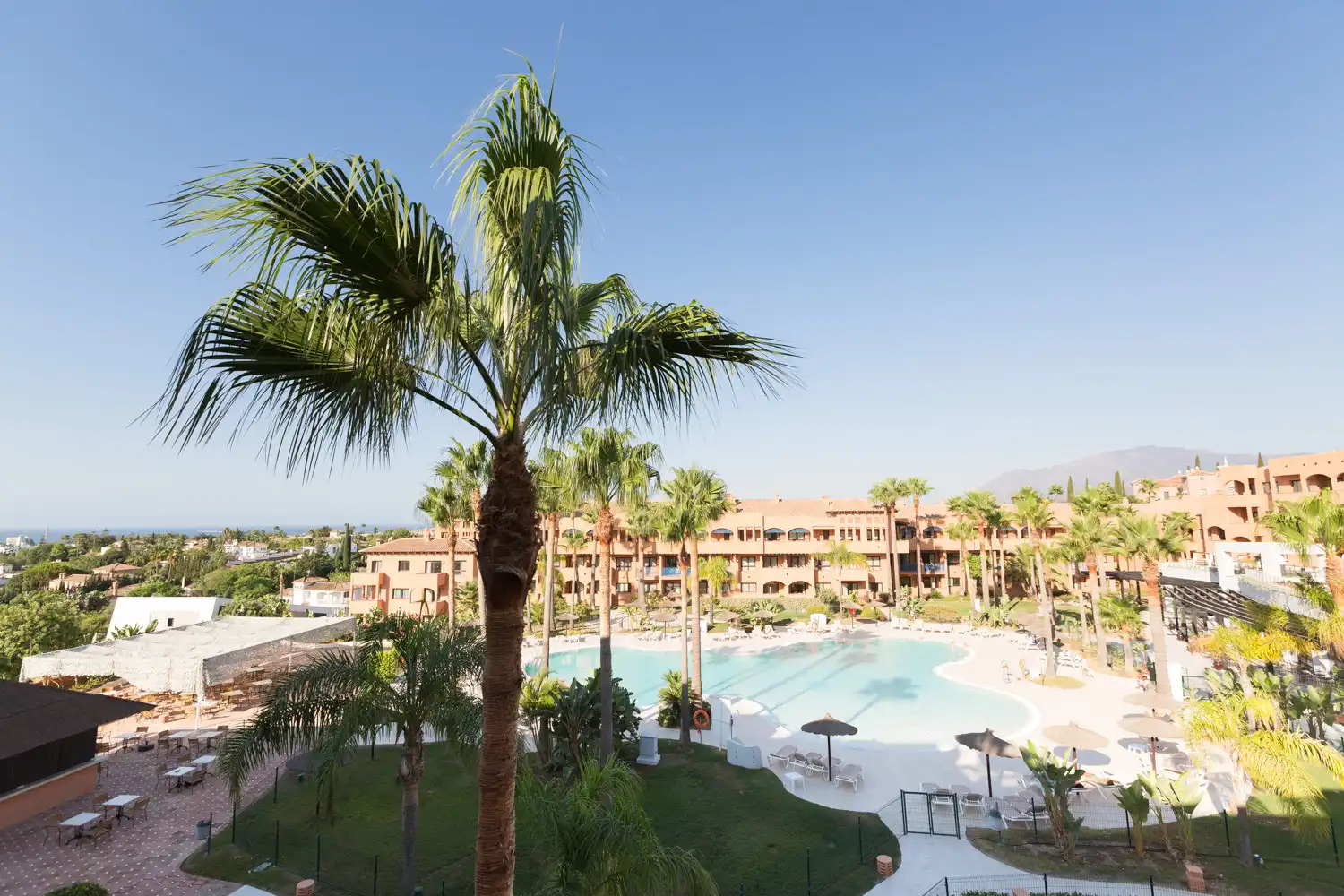 Exterior view of Apartments for sale in Estepona  with Air Conditioner, Terrace and Swimming Pool