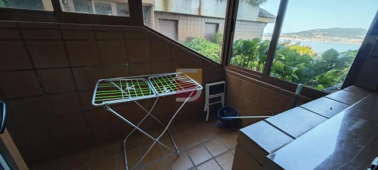Terrassa de Pis de lloguer en Nigrán amb Calefacció, Terrassa i Traster