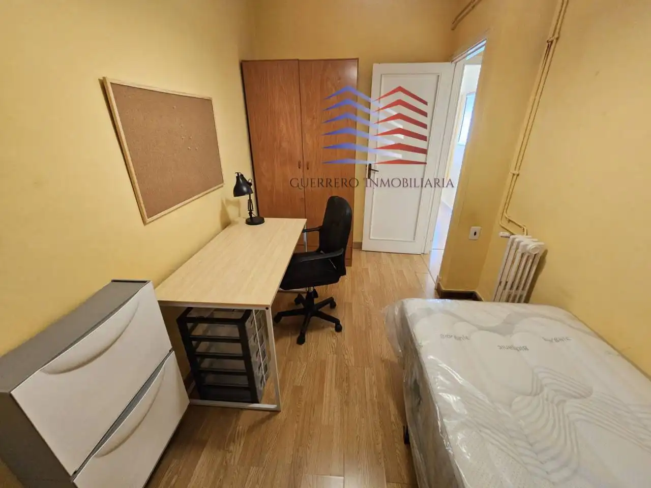 Bedroom of Flat for rent in Ourense Capital   with Heating, Furnished and Balcony