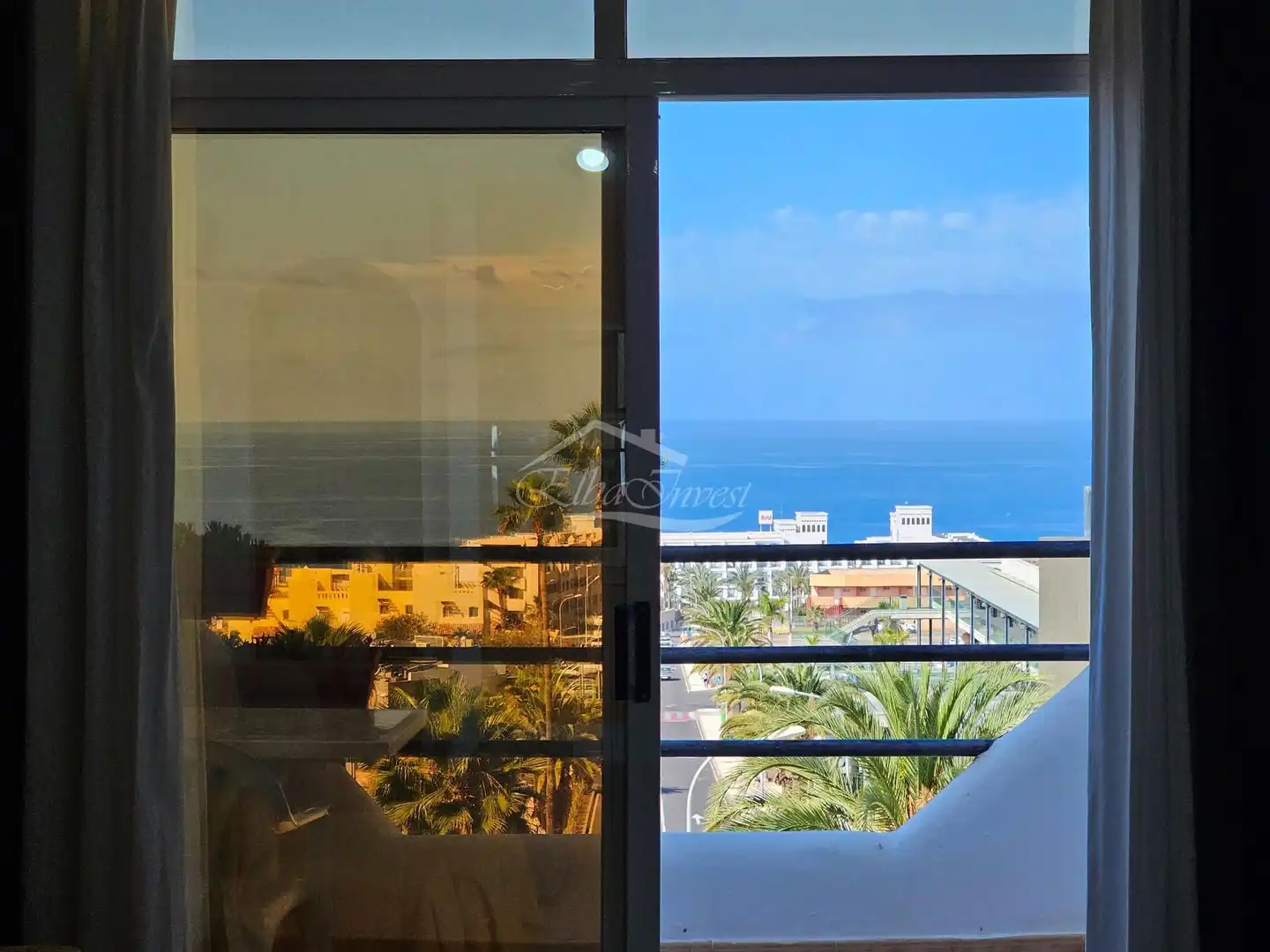 Vista exterior de Ático en venta en Adeje con Parquet, Terraza y Piscina