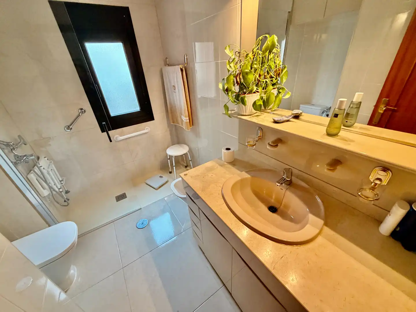 Baño de Dúplex en venta en Leganés con Aire acondicionado, Calefacción y Jardín privado
