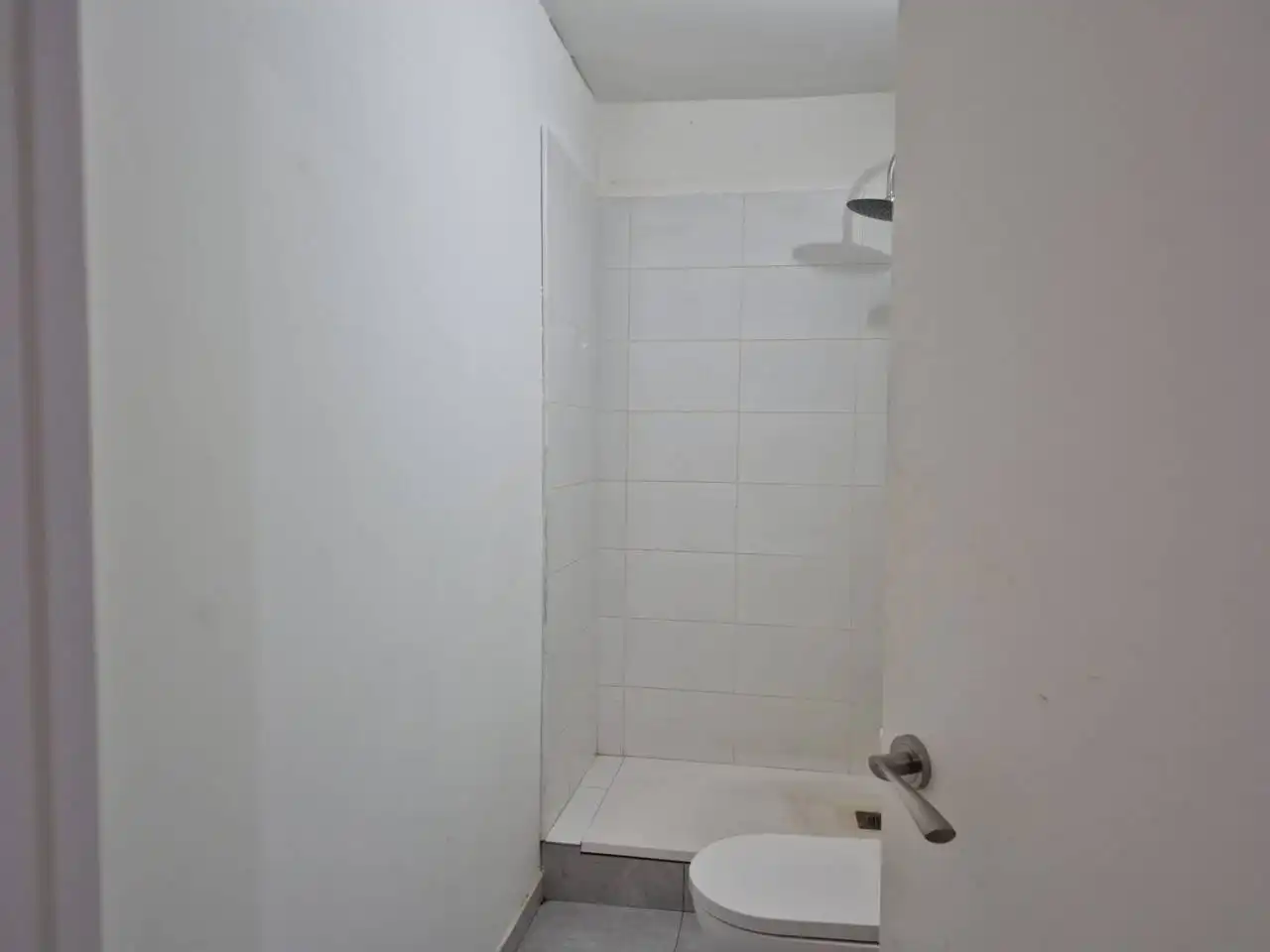 Bany de Local en venda en Barcelona