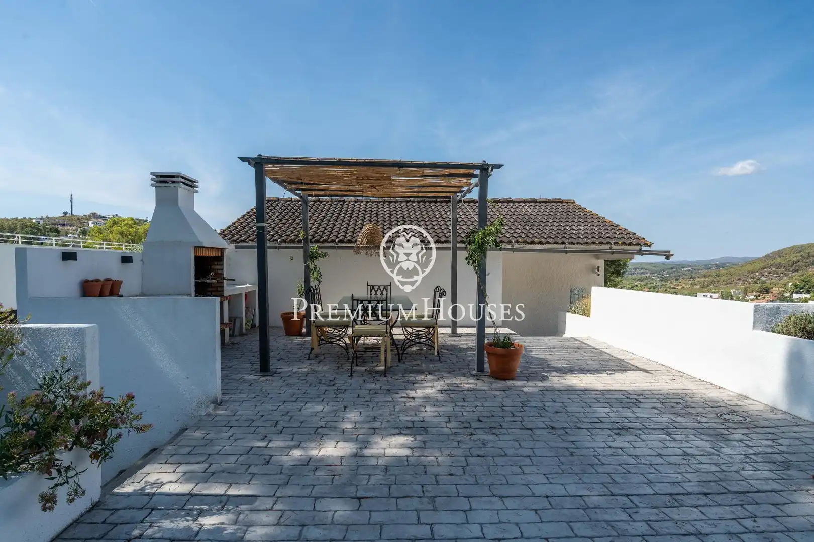 Terrassa de Casa o xalet en venda en Sant Pere de Ribes amb Aire condicionat, Calefacció i Jardí privat