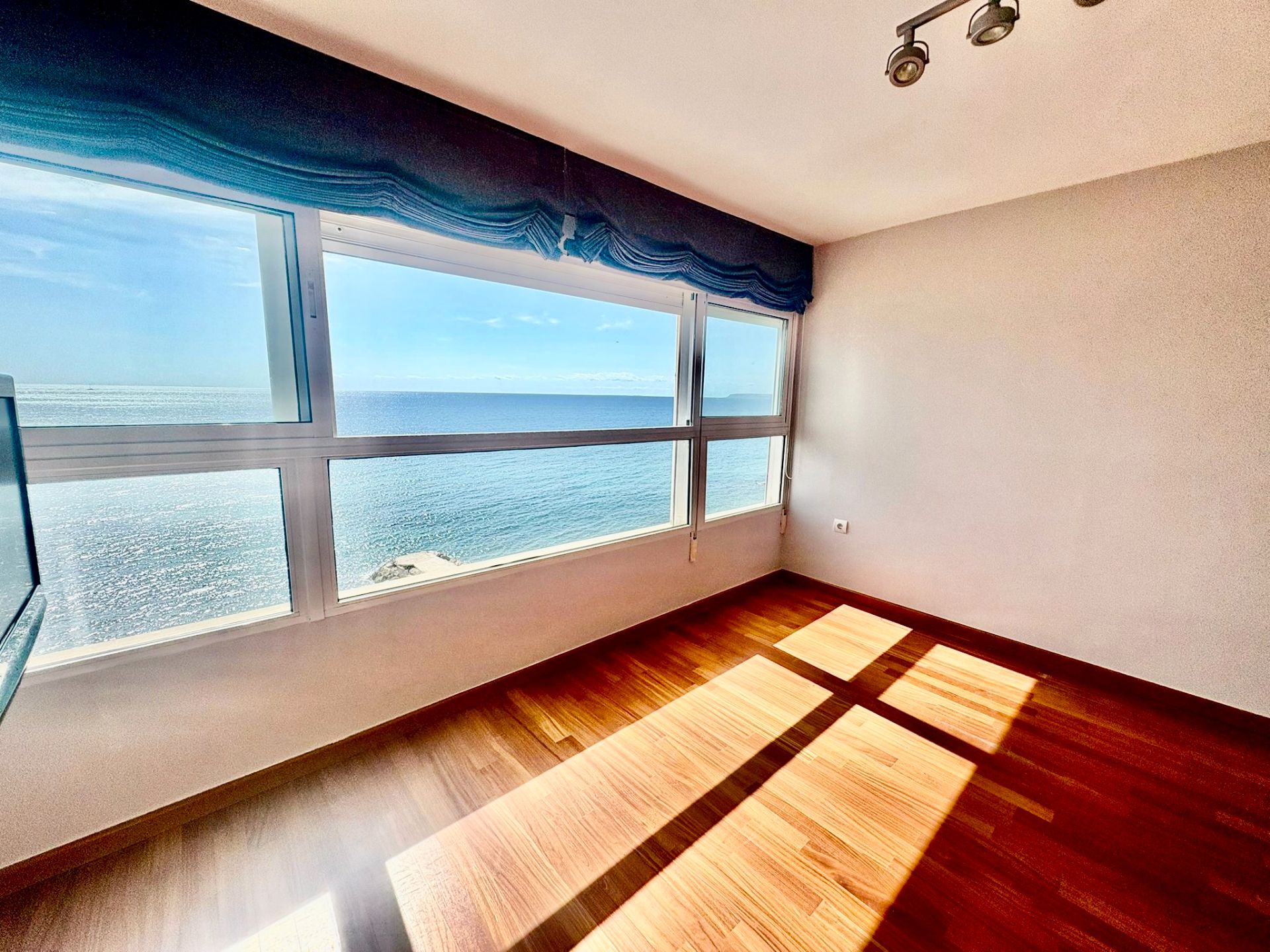 Flat for sale in Carrer Sol Naixent, Albufereta, Playa de San Juan - El Cabo de las Huertas