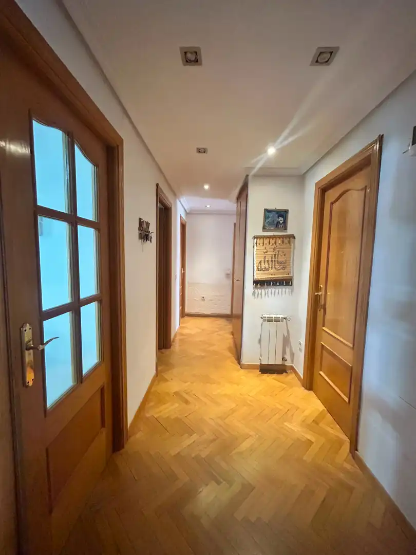 Wohnung zum Verkauf in Parla mit Klimaanlage, Heizung und Abstellraum