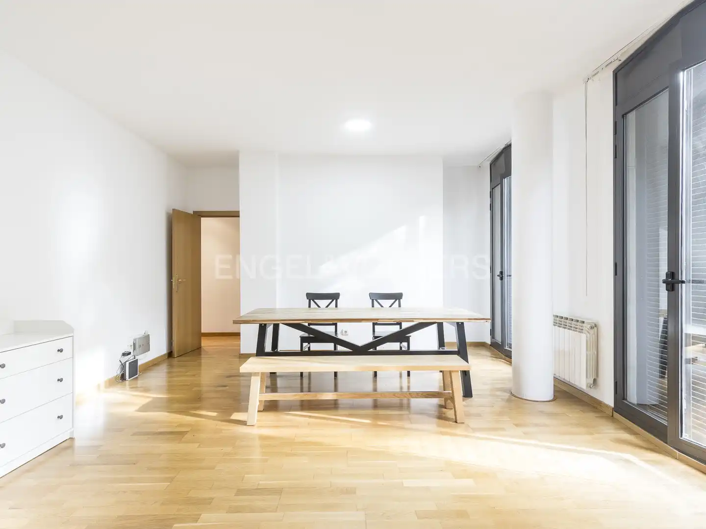 Comedor de Piso de alquiler en  Barcelona Capital con Aire acondicionado, Calefacción y Parquet