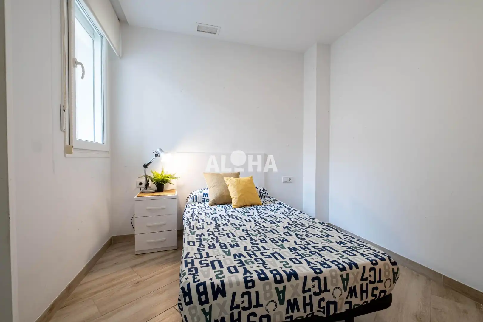 Bedroom of Apartments for rent in Alfara del Patriarca