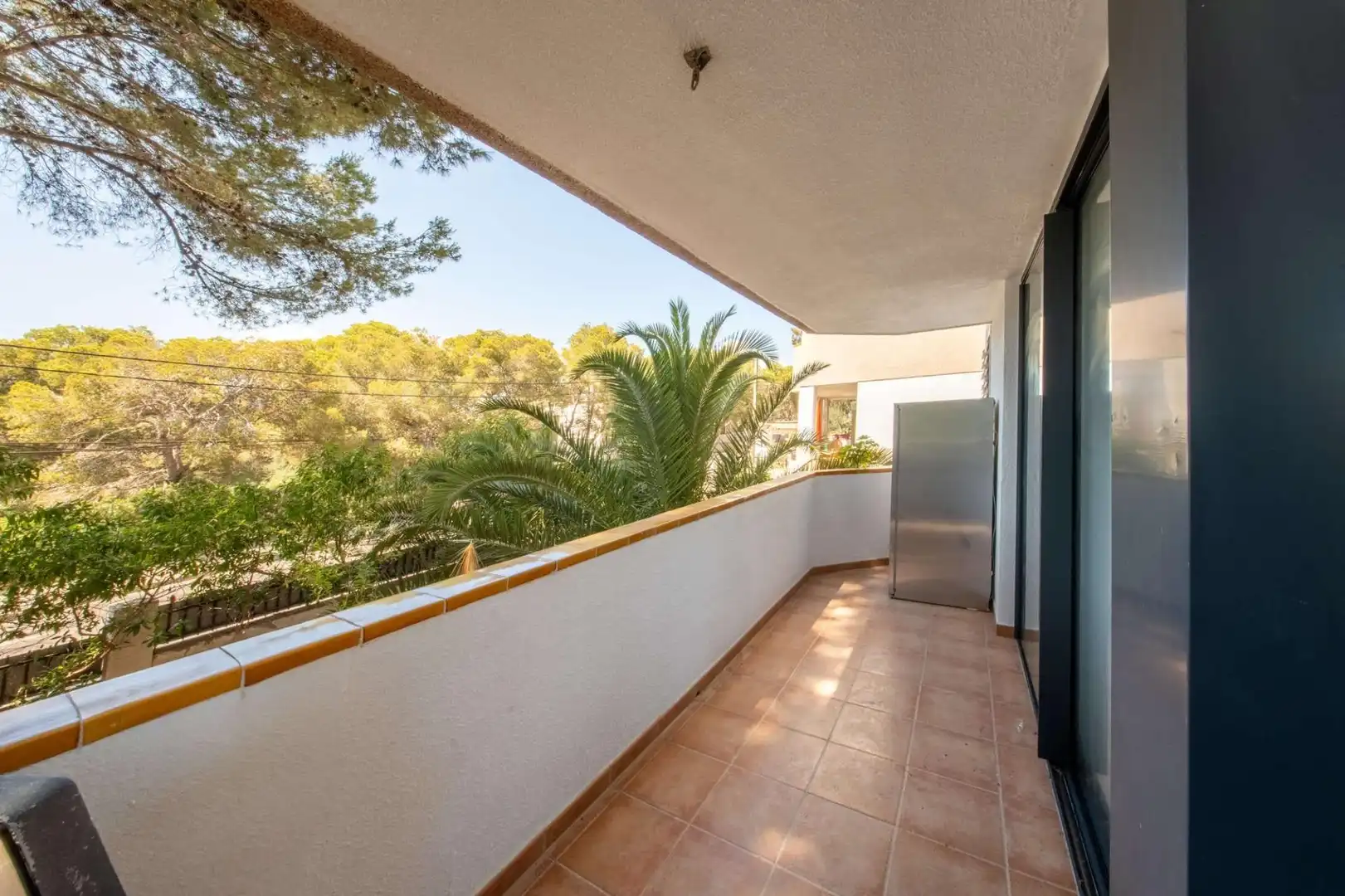 Terrasse von Erdgeschoss zum Verkauf in Calvià mit Klimaanlage, Heizung und Privatgarten